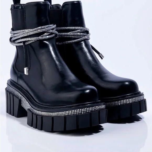 Azalea Wang Black Platform Ankle Boots with Silver Accents - Worn Once - Picture 5 of 12